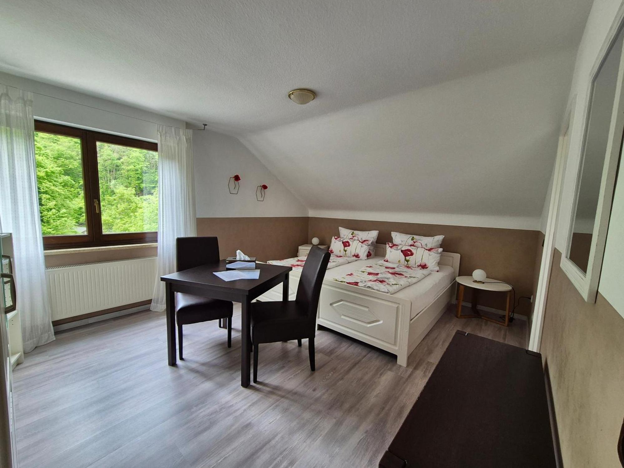 Haus Gruenewald Hotel Zell Buitenkant foto